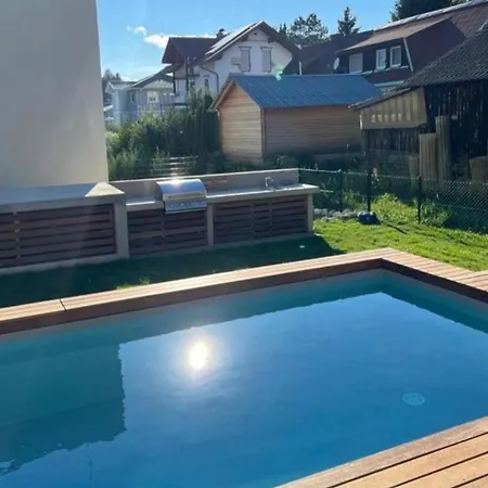 Poolsuite Am Faakersee * Villach